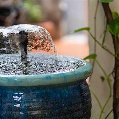 small fountain water feature with solar water pump
